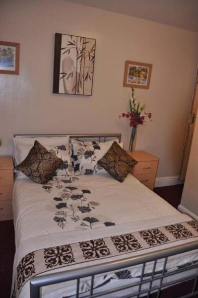 דרבי Braemer Guest House מראה חיצוני תמונה
